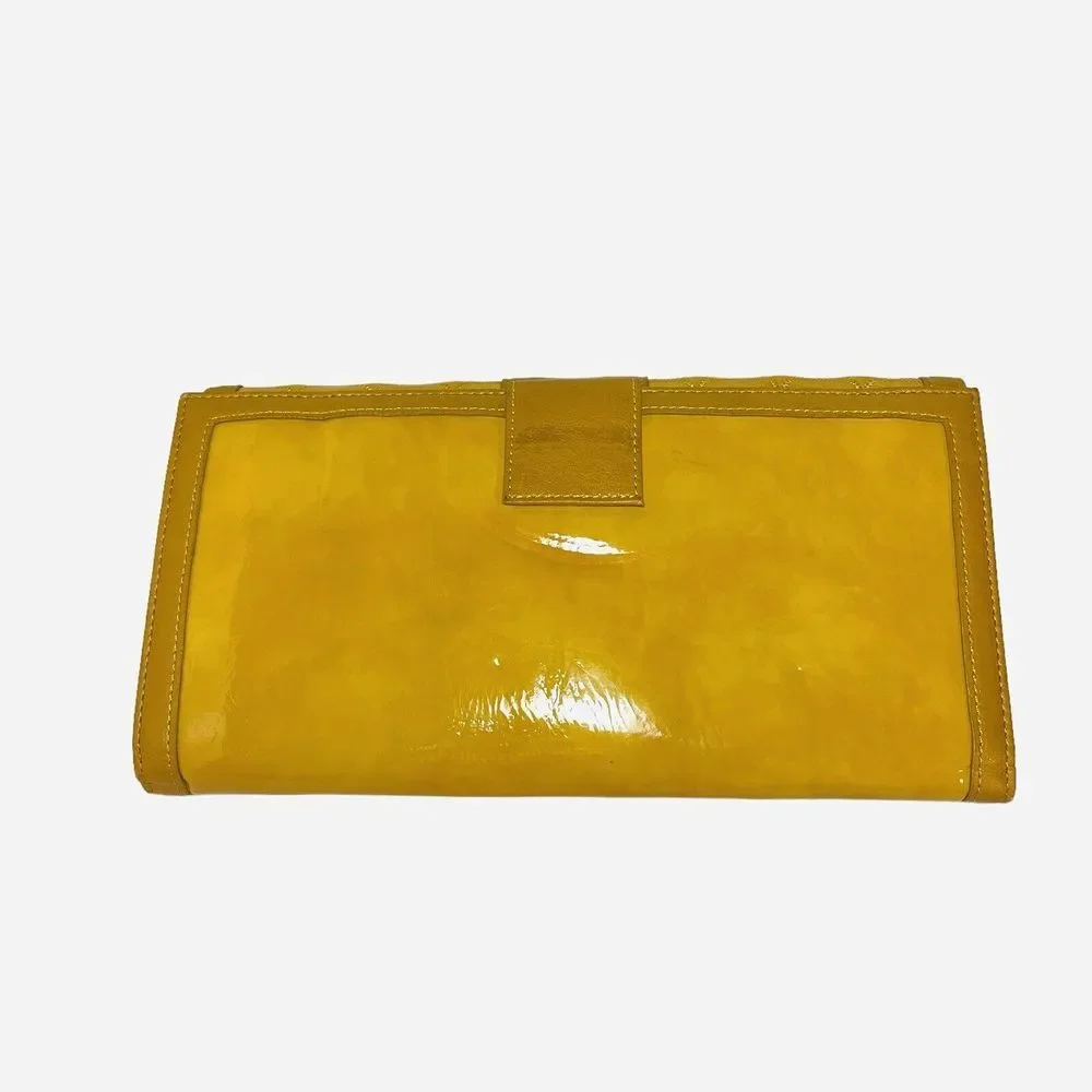 Vintage Nicole Lee Yellow Patent Faux Leather Clutch‎ Silver Turn Buckle Quilted